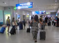 Δήμας: Ελεγκτές εναέριας κυκλοφορίας με μισθό έως 120.000 ευρώ – Σχέδιο 364 σημείων για την αεροναυτιλία Δήμας: Ελεγκτές εναέριας κυκλοφορίας με μισθό έως 120.000 ευρώ – Σχέδιο 364 σημείων για την αεροναυτιλία