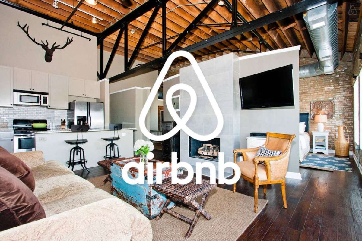Smart Airbnb Clampdown: Algorithm to Freeze New Listings in Overloaded Areas