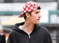 Το τερμάτισε ο Justin Bieber! Βγήκε στο δάσος για Segway μόνο με το εσώρουχο [pics]