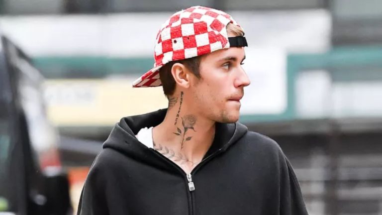 Το τερμάτισε ο Justin Bieber! Βγήκε στο δάσος για Segway μόνο με το εσώρουχο [pics]