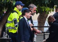 Βασίλης Μπισμπίκης: Ελεύθερος αφέθηκε ο ηθοποιός – Αναβλήθηκε για τις 8 Οκτωβρίου η δίκη του Βασίλης Μπισμπίκης: Ελεύθερος αφέθηκε ο ηθοποιός – Αναβλήθηκε για τις 8 Οκτωβρίου η δίκη του
