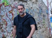 Παρουσιάστηκε στη Τροχαία ο Μπισμπίκης–Τον αναζητούσαν γιατί προκάλεσε ζημιές σε σταθμευμένα αυτοκίνητα Παρουσιάστηκε στη Τροχαία ο Μπισμπίκης–Τον αναζητούσαν γιατί προκάλεσε ζημιές σε σταθμευμένα αυτοκίνητα