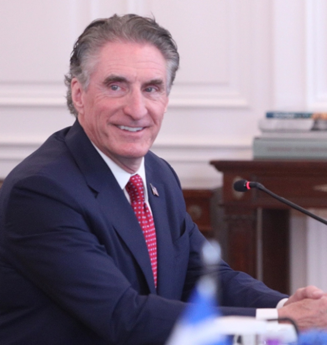 Bergkamp’s Athens Meeting with 10 Top CEOs – Greece Emerges as a Key Hub for Energy and U.S. LNG