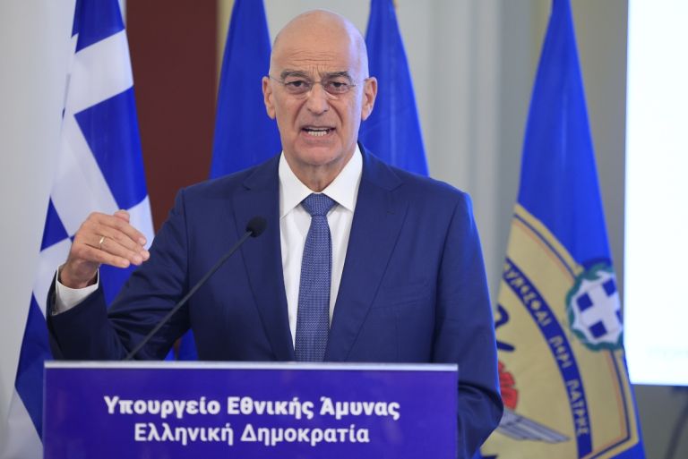 Δένδιας: Μεγάλες τομές στις Ένοπλες Δυνάμεις–Τι αλλάζει σε βαθμολόγιο,μισθολόγιο,τι ισχύει για τη θητεία