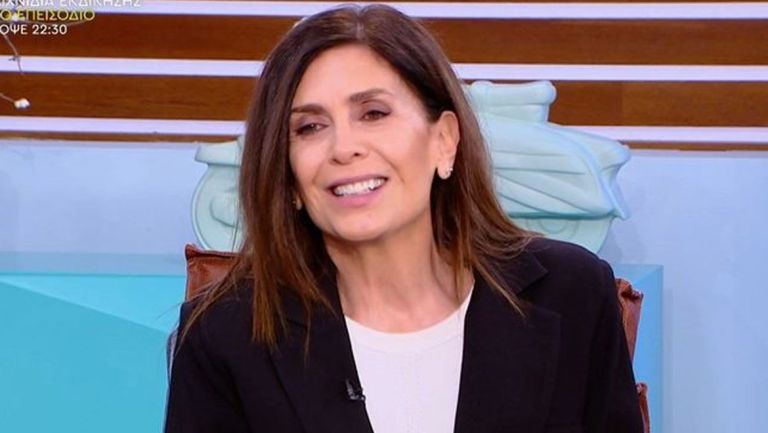 Κατερίνα Διδασκάλου για τα παιδιά της: «Το μόνο που με παρηγορεί είναι ότι έφευγα μόνο για δουλειά»