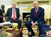 To bromance Τραμπ – Ερντογάν: Η χημεία, τα δισεκατομμύρια και τα γεωπολιτικά ναρκοπέδια To bromance Τραμπ – Ερντογάν: Η χημεία, τα δισεκατομμύρια και τα γεωπολιτικά ναρκοπέδια