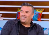 Γιάννης Αϊβάζης:«Ζούσα μέσα σε νοσοκομείο για πολύ καιρό,μπορεί και χρόνο–Ήταν πολύ ιδιαίτερη μορφή καρκίνου» Γιάννης Αϊβάζης:«Ζούσα μέσα σε νοσοκομείο για πολύ καιρό,μπορεί και χρόνο–Ήταν πολύ ιδιαίτερη μορφή καρκίνου»