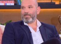Γιώργος Λάγιος: «Έχω υπάρξει κακοποιητικός και άργησα να το συνειδητοποιήσω» Γιώργος Λάγιος: «Έχω υπάρξει κακοποιητικός και άργησα να το συνειδητοποιήσω»