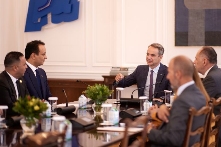 Συνάντηση Μητσοτάκη με τον γιο του Χαφτάρ: Στο επίκεντρο ο οικονομικός και εμπορικός τομέας