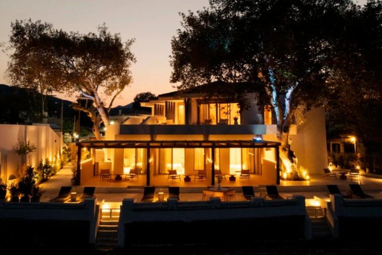 Beau Rivage Suites: Η θρυλική «ψυχή» της Αιγιάλειας επιστρέφει με νέα ταυτότητα