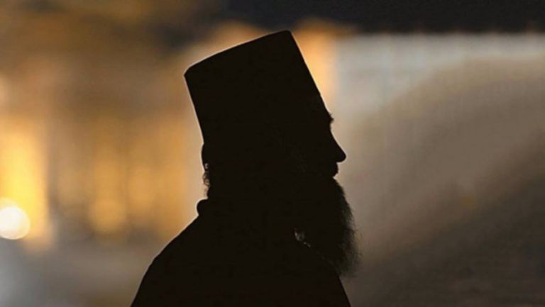 Eνταλμα σύλληψης για τον αρχιμανδρίτη που έδωσε τα 175 στρέμματα της Μονής στον αρχιμαφιόζο της Κρήτης