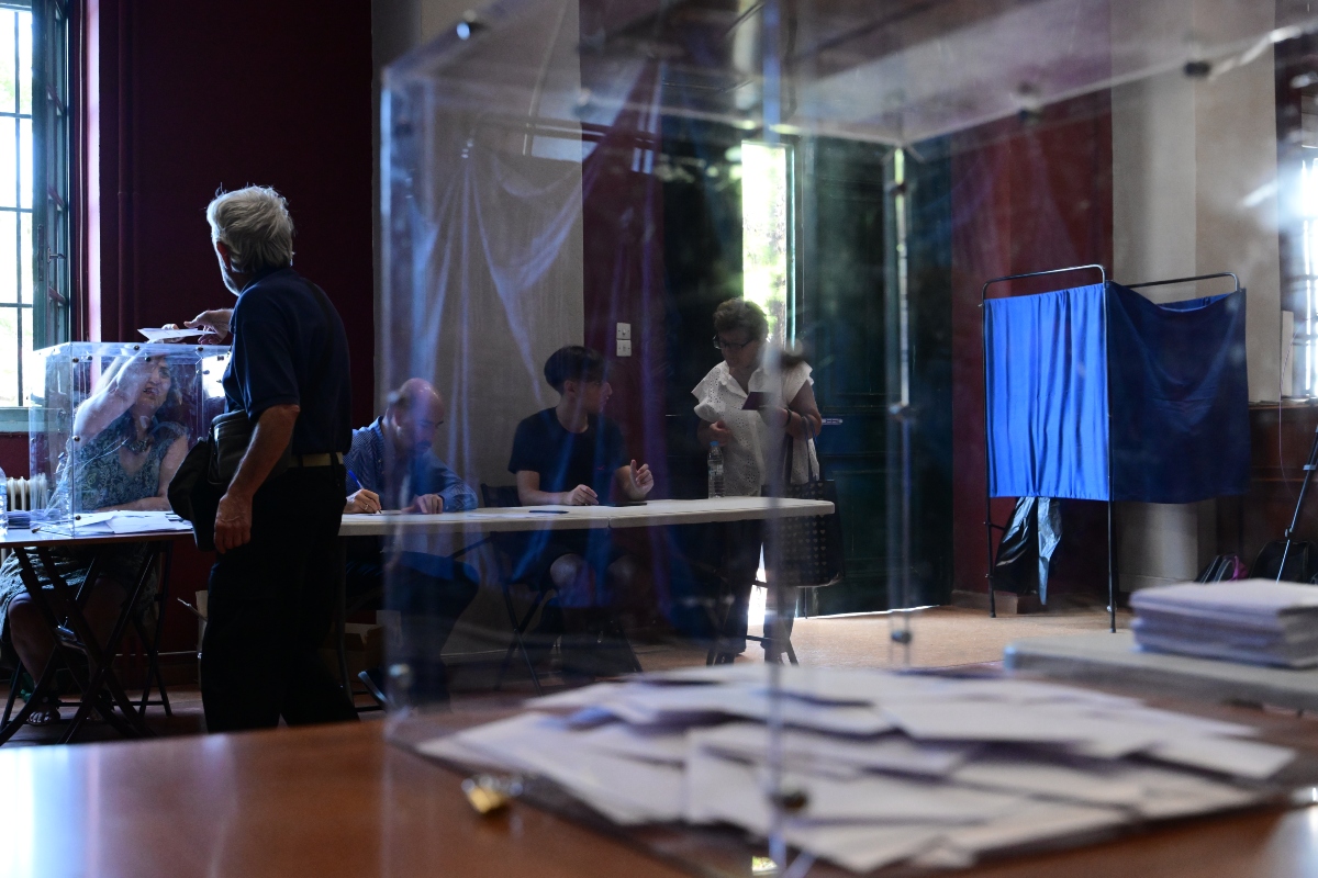 Δημοσκόπηση RealPolls: Μικρό προβάδισμα για τη ΝΔ μετά τη ΔΕΘ – Κατακερματισμένη η αντιπολίτευση