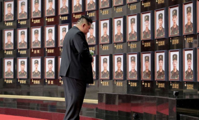 2.000 Ψυχές Χάθηκαν: Η Βόρεια Κορέα Στέλνει Νέους Στρατιώτες στον Πόλεμο της Ουκρανίας