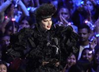 «Lady Gaga κυριαρχεί στα VMAs 2025 με τέσσερα βραβεία – Δείτε όλους τους νικητές» «Lady Gaga κυριαρχεί στα VMAs 2025 με τέσσερα βραβεία – Δείτε όλους τους νικητές»