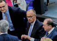 Μερτς κατά Πούτιν – Μήνυμα στον Τραμπ: Ξεπαγώστε τα ρωσικά κεφάλαια για την Ουκρανία Μερτς κατά Πούτιν – Μήνυμα στον Τραμπ: Ξεπαγώστε τα ρωσικά κεφάλαια για την Ουκρανία