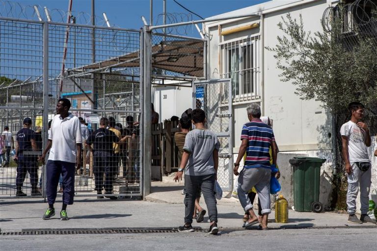 Arnaoutakis and Mitsotakis Agree on Two Temporary Migrant Centers in Crete