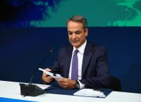 Μητσοτάκης με αιχμή: «Οι σχέσεις μου με τον Τραμπ είναι άριστες – αλλά όχι… σαν του Καμμένου» Μητσοτάκης με αιχμή: «Οι σχέσεις μου με τον Τραμπ είναι άριστες – αλλά όχι… σαν του Καμμένου»