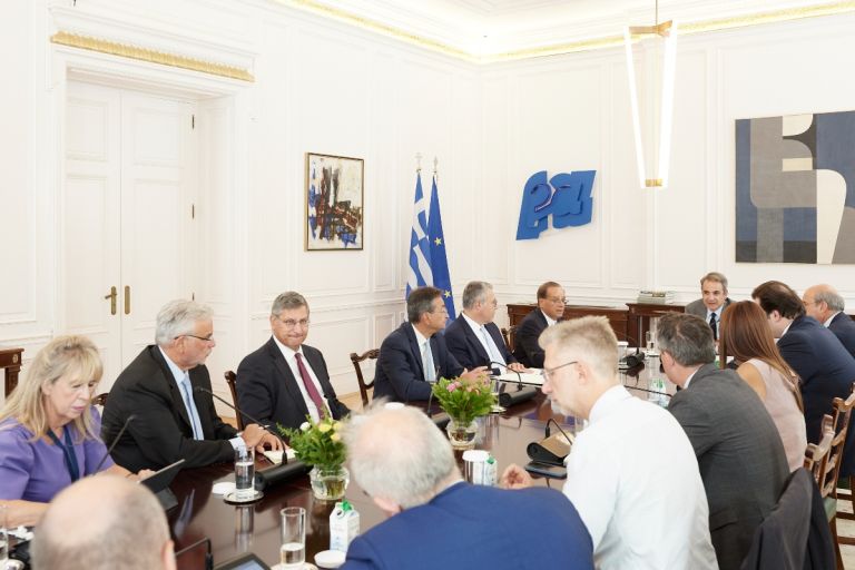 Ενισχύεται με 300 εκατ. από τις τράπεζες το πρόγραμμα “Μαριέττα Γιαννάκου” για σχολικά κτίρια