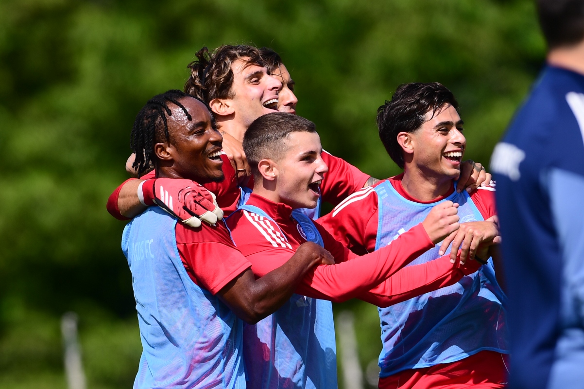 Ολυμπιακός – «Χρυσάφι» στα πόδια του Τζολάκη και του Μουζακίτη!