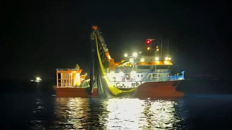 Τι λέει το Λιμενικό για το σοβαρό επεισόδιο με πυροβολισμούς μεταξύ τουρκικών και ελληνικών αλιευτικών