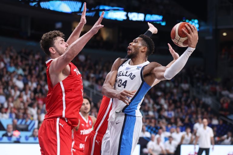 Eurobasket: Η ανάρτηση του Σενγκούν με τον Κεμάλ και το σχόλιο «Δεν θα ήταν ωραίος καιρός για θάλασσα;»