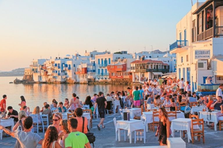 Τουρισμός για Όλους 2025: Πώς να αξιοποιήσουν οι δικαιούχοι την άυλη κάρτα