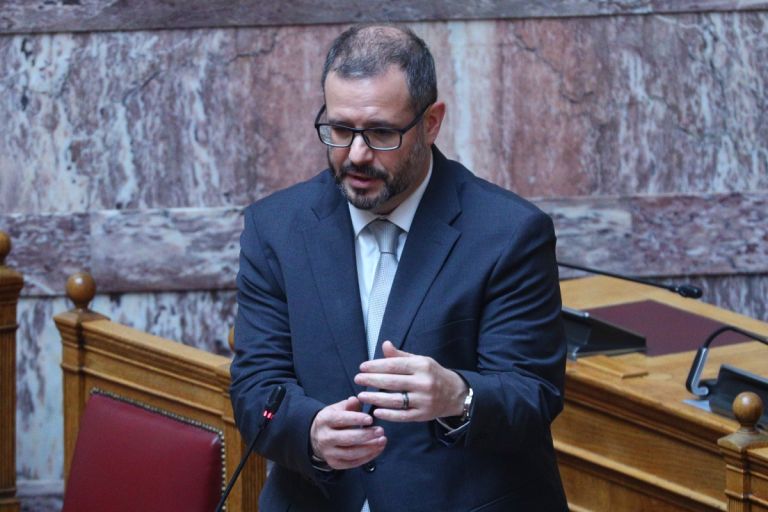 Τσάφος για τιμολόγια ρεύματος:Ανοιχτό ενδεχόμενο φορολόγησης των υπερκερδών αν δεν μειωθεί η τιμή στη λιανική