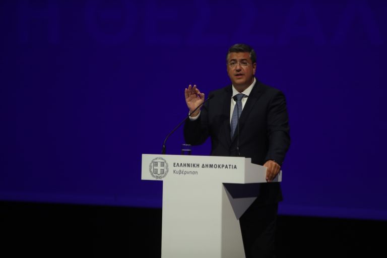 Τζιτζικώστας: Μεταφορές, υποδομές και τουρισμός είναι οι κινητήριες δυνάμεις της οικονομικής ανάπτυξης