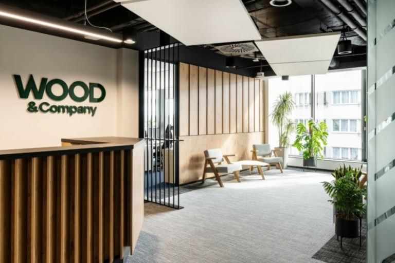 Wood: Το ελληνικό χρέος πέφτει κοντά στο 100% του ΑΕΠ έως το 2030