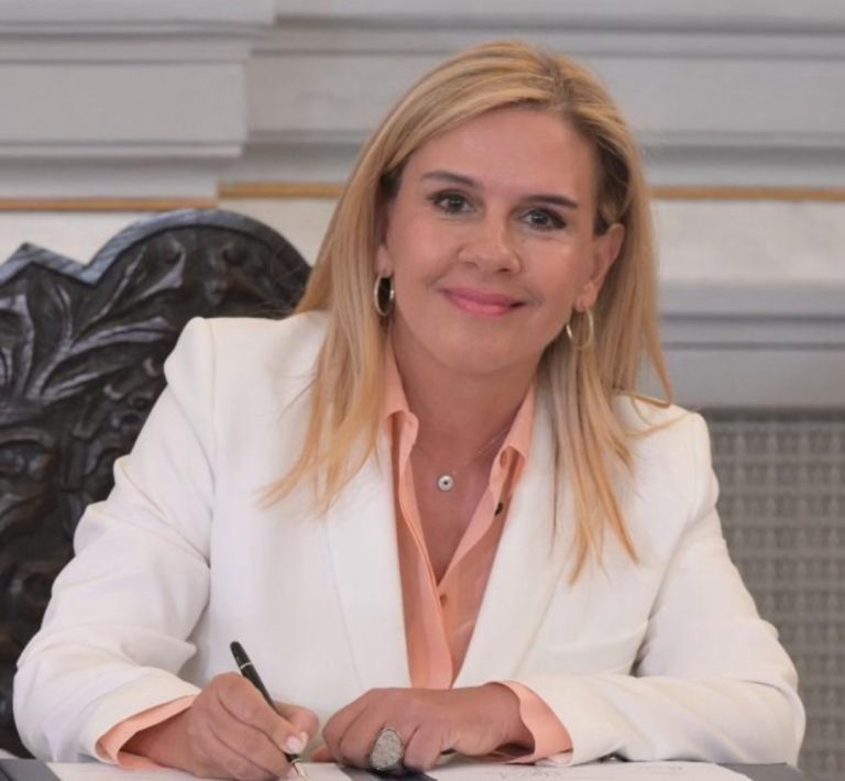Ζωή Ράπτη στο pagenews.gr: «Η Ελλάδα σε ανοδική τροχιά: ισχυρή οικονομία, δίκαιη κοινωνία»