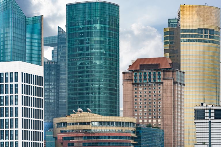 Σαουδική Αραβία: Αναζητά Δάνειο 10 Δισ. Δολαρίων για να Υποστηρίξει το Vision 2030