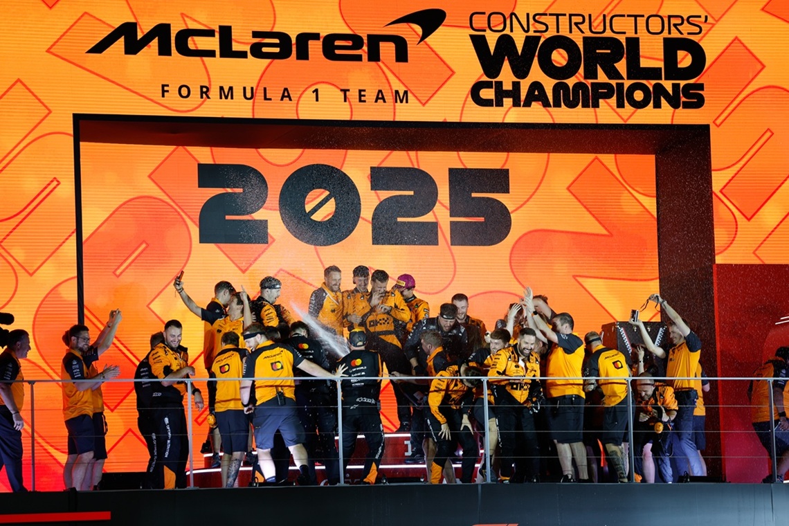 Πανηγυρίζουν οι φίλοι της McLaren F1 Team σε όλο τον πλανήτη