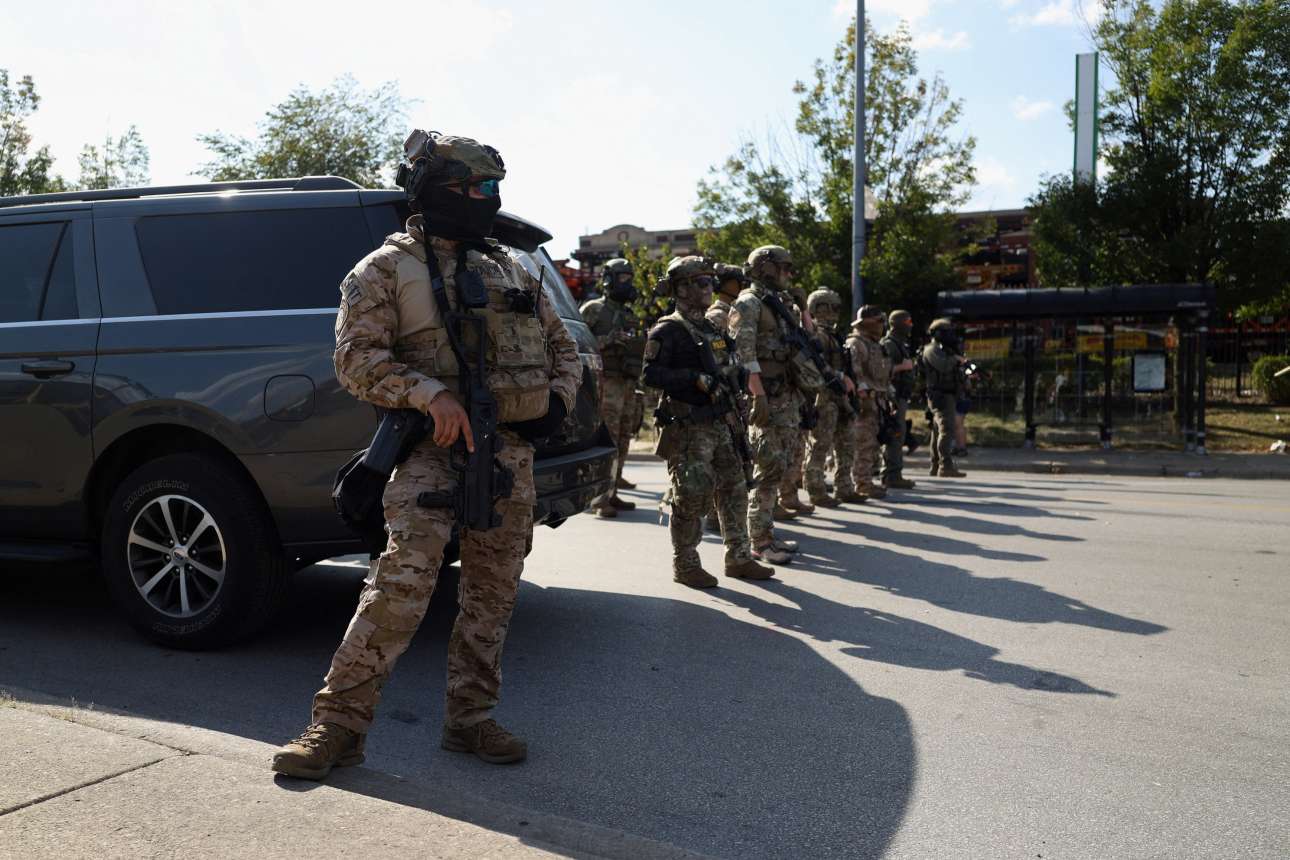 Οργή στο Σικάγο για ICE και Εθνοφρουρά του Τραμπ