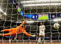 Εμπαπέ και Μπέλινγχαμ Λαμπρύνουν τη Ρεάλ: 2-1 στο Clasico, Σπάει το Καταλανικό Σερί Εμπαπέ και Μπέλινγχαμ Λαμπρύνουν τη Ρεάλ: 2-1 στο Clasico, Σπάει το Καταλανικό Σερί