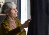 Εφιάλτης στην Καλαμαριά: Απατεώνες Απειλούν 80χρονη με Αποκεφαλισμό