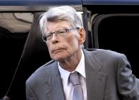 Στίβεν Κινγκ: Μεγάλη Ευρωπαϊκή Τιμή με το Ειδικό Βραβείο Χανς Κρίστιαν Άντερσεν Στίβεν Κινγκ: Μεγάλη Ευρωπαϊκή Τιμή με το Ειδικό Βραβείο Χανς Κρίστιαν Άντερσεν