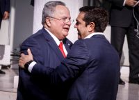 Καρφιά Κοτζιά σε Τσίπρα: Αν θέλει κόμμα,ας το κάνει να τελειώνουμε -Βλάπτει τον ίδιο και τον ΣΥΡΙΖΑ η αναμονή Καρφιά Κοτζιά σε Τσίπρα: Αν θέλει κόμμα,ας το κάνει να τελειώνουμε -Βλάπτει τον ίδιο και τον ΣΥΡΙΖΑ η αναμονή