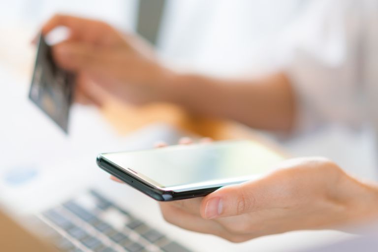 Neobanks: Στόχος οι Μικρομεσαίες Επιχειρήσεις – Οι Εξελίξεις στην Ελλάδα και την Ευρώπη