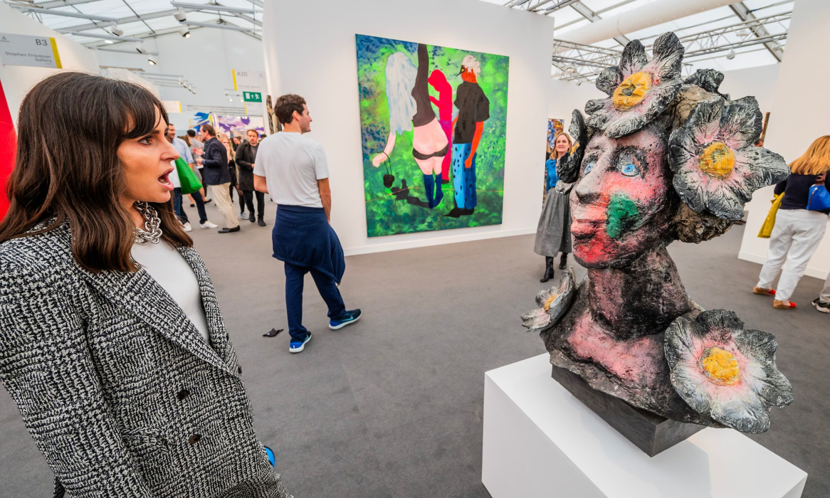 Frieze London 2025: Η Τέχνη Γίνεται Χρηματιστήριο Επιθυμιών – Πωλήσεις, Νέοι Συλλέκτες και Η Φωνή της Αθήνας