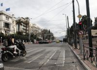 Βασιλίσσης Αμαλίας: Ένας Μήνας Ακόμα Ταλαιπωρίας στο Κέντρο Αθηνών Βασιλίσσης Αμαλίας: Ένας Μήνας Ακόμα Ταλαιπωρίας στο Κέντρο Αθηνών