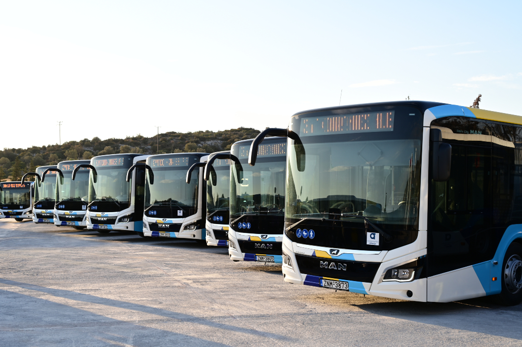 Χάος στα Λεωφορεία Αθήνας: 500.000 Χαμένα Δρομολόγια από Έλλειψη Οδηγών – 248 Λιγότεροι Κόστους 119.000 Τrips