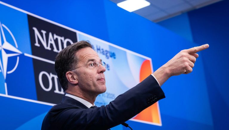 Mark Rutte: «Ευγνωμονώ τον Τραμπ για τις Προσπάθειες Τερματισμού των Πολέμων»