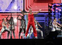 Ο Ρόμπι Γουίλιαμς έβαλε “φωτιά” στο Καλλιμάρμαρο [pics]