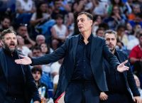 Μπαρτζώκας: «Ο Νιλικίνα είναι μεγάλης κλάσης – περιμένουμε το πράσινο φως για τον Έβανς» Μπαρτζώκας: «Ο Νιλικίνα είναι μεγάλης κλάσης – περιμένουμε το πράσινο φως για τον Έβανς»