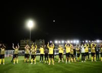ΑΕΚ: Σάλος με το βίντεο που δείχνει τον Καλοσκάμη να βρίζει τον διαιτητή στο Περιστέρι ΑΕΚ: Σάλος με το βίντεο που δείχνει τον Καλοσκάμη να βρίζει τον διαιτητή στο Περιστέρι