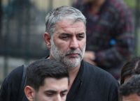 Ένοχος για το τροχαίο στη Φιλοθέη ο Βασίλης Μπισμπίκης — Χρηματική ποινή 7.000 ευρώ και έφεση από τον ηθοποιό Ένοχος για το τροχαίο στη Φιλοθέη ο Βασίλης Μπισμπίκης — Χρηματική ποινή 7.000 ευρώ και έφεση από τον ηθοποιό