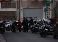 Φρικτό έγκλημα στον Άγιο Παντελεήμονα: Νεκρός Ουκρανός – Συγκάτοικός του σώθηκε από εισβολή τεσσάρων ατόμων Φρικτό έγκλημα στον Άγιο Παντελεήμονα: Νεκρός Ουκρανός – Συγκάτοικός του σώθηκε από εισβολή τεσσάρων ατόμων