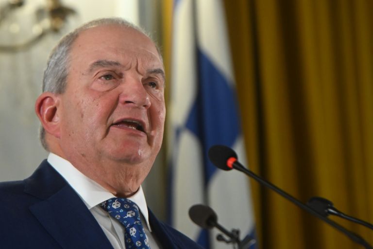 Κ. Καραμανλής: Περιέγραψε τα πολιτικά χαρακτηριστικά του ρήγματος που τον χωρίζει από τον Κυρ. Μητσοτάκη