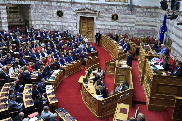 Δείτε live τη συζήτηση των πολιτικών αρχηγών στη Βουλή για την εξωτερική πολιτική
