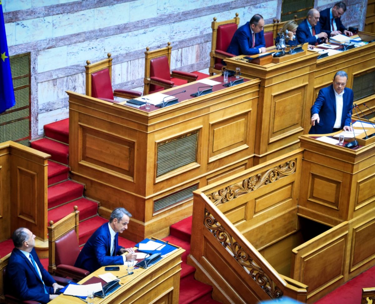 Η απουσία Τσίπρα «καίει» τον ΣΥΡΙΖΑ – Το καυστικό σχόλιο Μητσοτάκη στη Βουλή